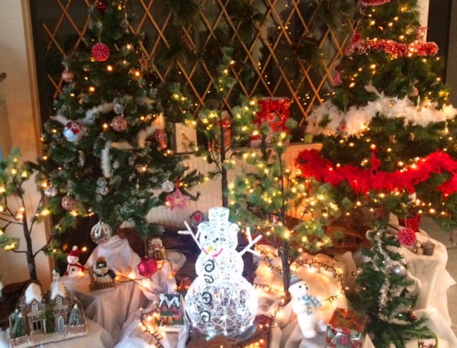 Décoration de Noël Saint Vallier Résidence Senior l'Envol